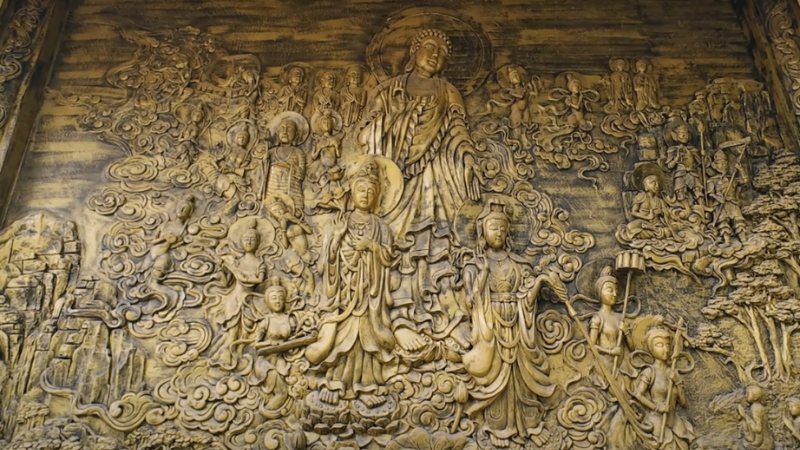 Đại Phù Điêu Phật Giáo tinh xảo tại chùa Niết Bàn Bảo Lộc