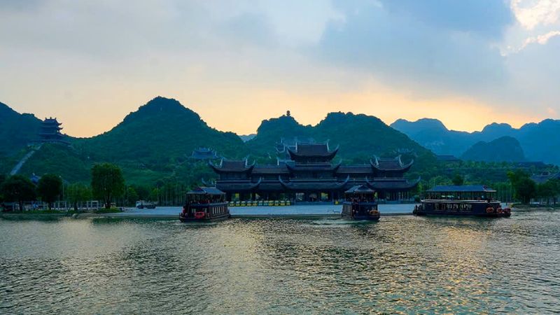 Phong cảnh hồ Tam Chúc