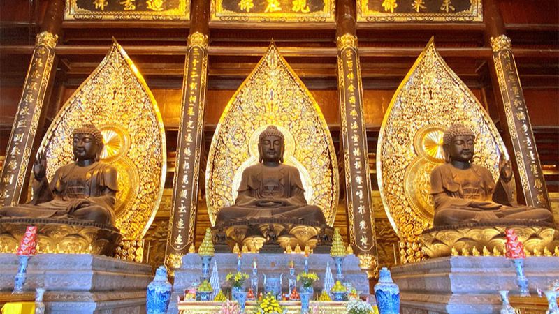 Điện Tam Thế chùa Tam Chúc