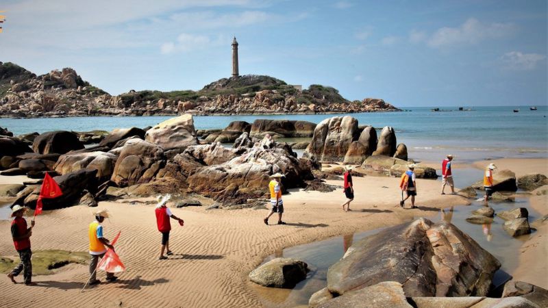 Khám phá bãi đá ở Mũi Kê Gà