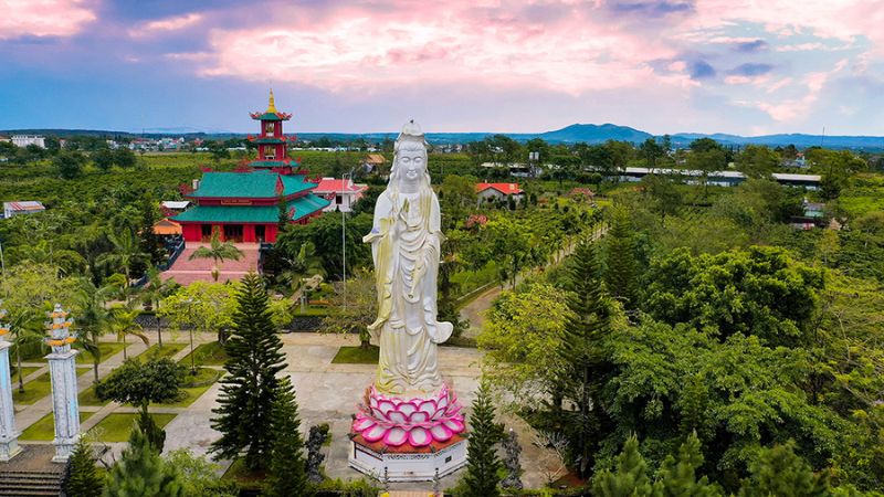 Chùa Hoa Nghiêm, ngôi chùa Bảo Lộc đẹp