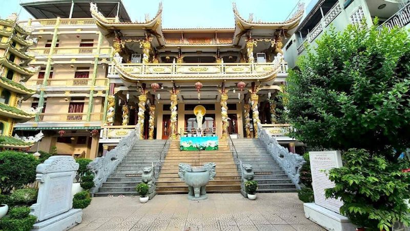 Chùa Pháp Quang quận 8