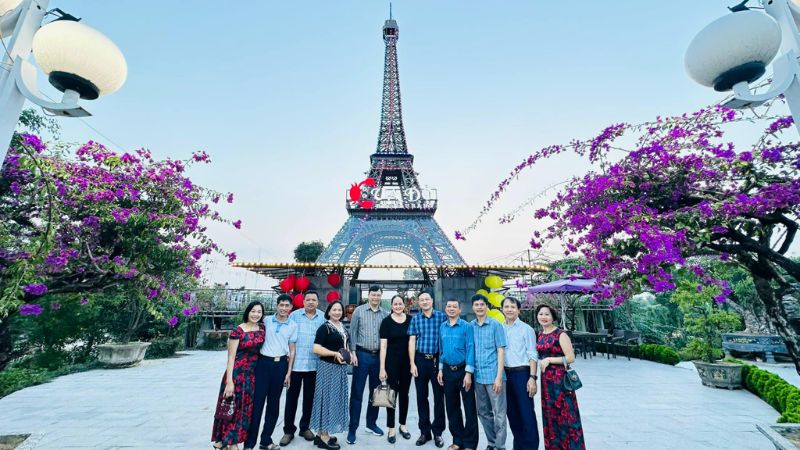 Nhà hàng Cua Đỏ