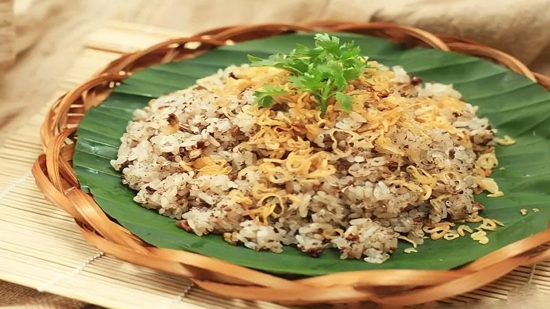 Xôi trứng kiến đặc sản Bắc Giang