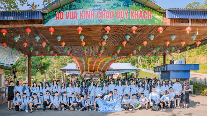 Khu du lịch Ao Vua Ba Vì Hà Nội thu hút nhiều khách du lịch