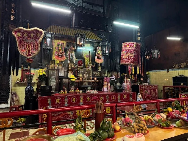 Gian chính điện uy nghiêm của Chùa Khánh Vân Nam Viện