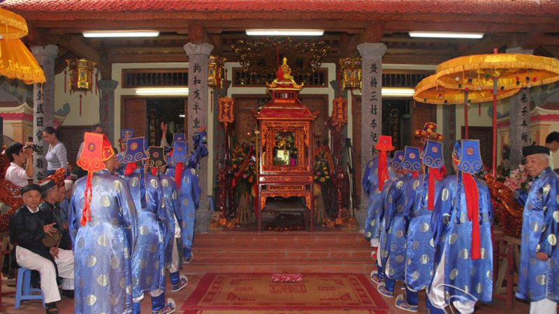 Đền Lư Giang được xây dựng từ thời Lê Sơ, ở làng Thanh Mai, phường Hoàng Văn Thụ