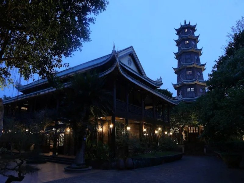 khu du lịch sinh thái Long Việt Ba Vì Hà Nội về đêm