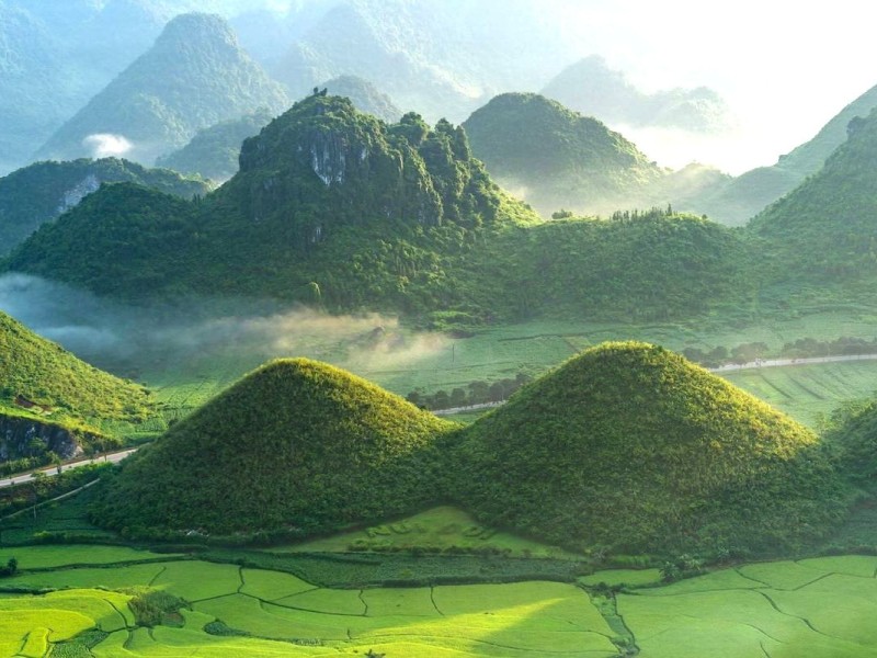 Núi Đôi Cô Tiên ở Hà Giang