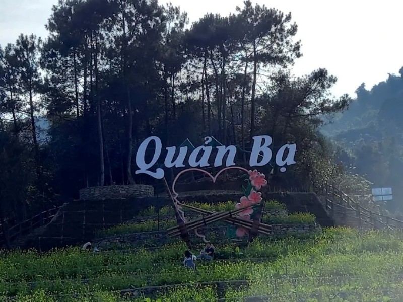 Điểm dừng chân Cổng Trời Quản Bạ