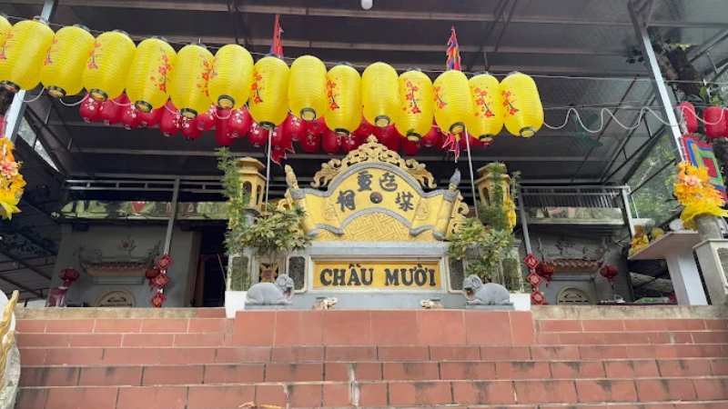 Sự tích về Chầu Mười