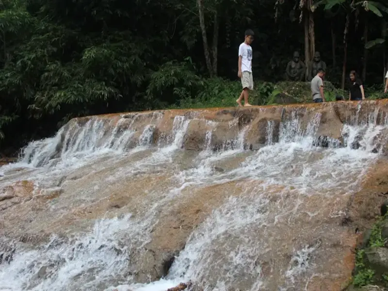 Chi&ecirc;m ngưỡng cảnh sắc thơ mộng của th&aacute;c Dasara