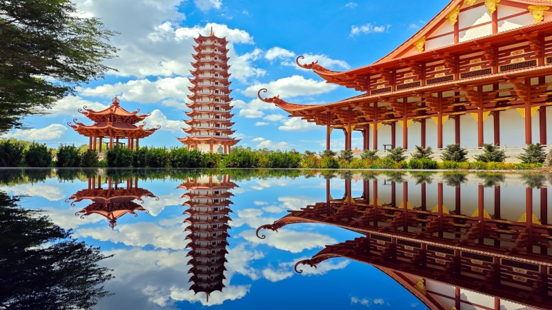 Tòa Bảo Tháp 13 tầng tại chùa