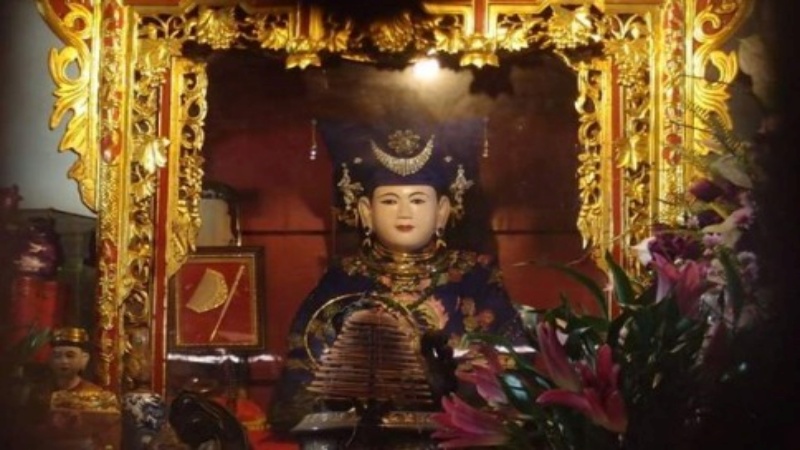 Chầu Lục là một vị thánh rất linh thiêng tại vùng núi rừng Hữu Lũng, Lạng Sơn