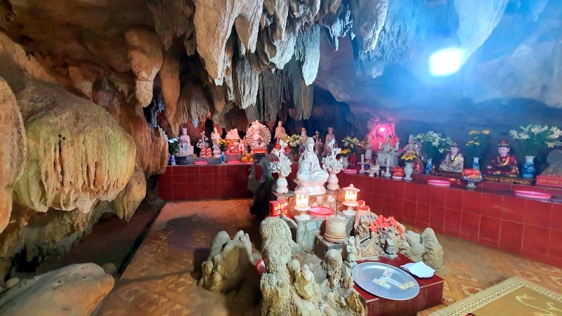 Khám phá thêm các hang động khác trong Khu di tích Đầm Đa