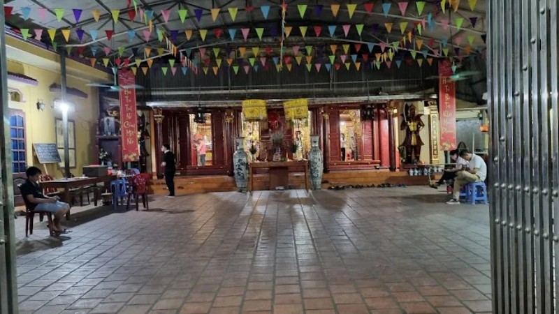 Đền Mỏ Bạch l&agrave; một di t&iacute;ch lịch sử v&agrave; văn h&oacute;a nổi tiếng