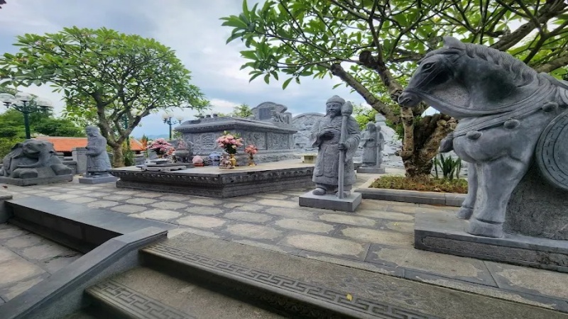 Khu lăng mộ của danh tướng Nguyễn Hoàng Bảy