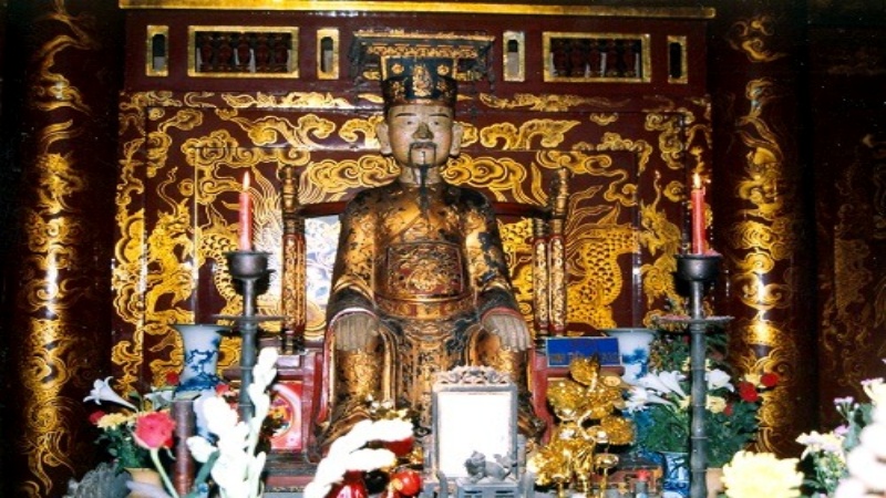 Tượng thờ Vua Đinh Ti&ecirc;n Ho&agrave;ng