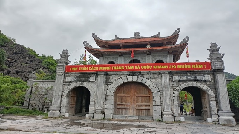 Đền thờ Vua Đinh Ti&ecirc;n Ho&agrave;ng tọa lạc tại x&atilde; Trường Y&ecirc;n, huyện Hoa Lư, tỉnh Ninh B&igrave;nh