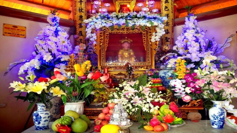 Đền thờ C&ocirc; B&eacute; Xương Rồng