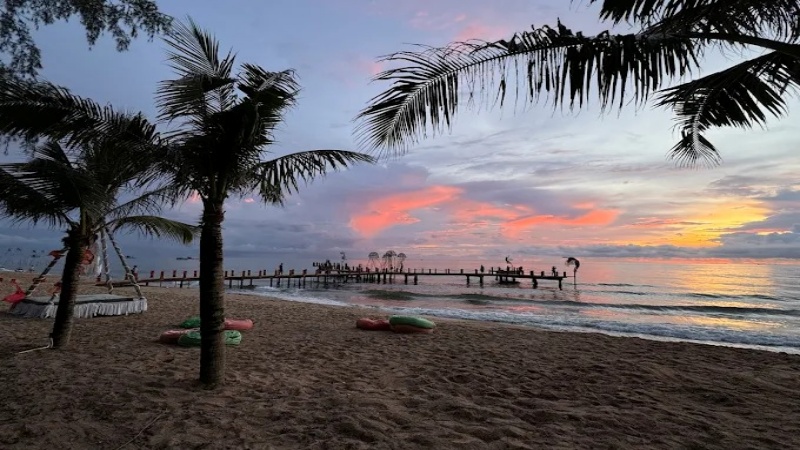 Khoảnh khắc đẹp nhất để ngắm hoàng hôn thường diễn ra từ 17:10 đến 18:00 