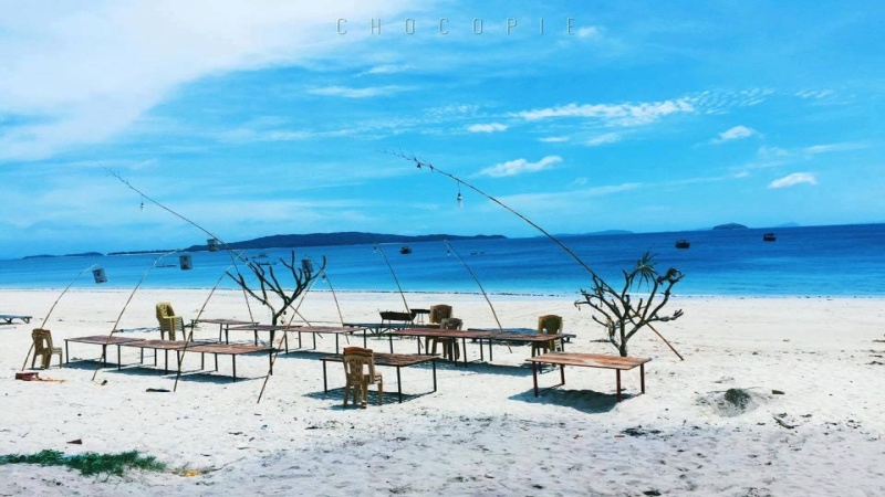 Nên đi bãi tắm Hồng Vàn từ tháng 4 đến tháng 8