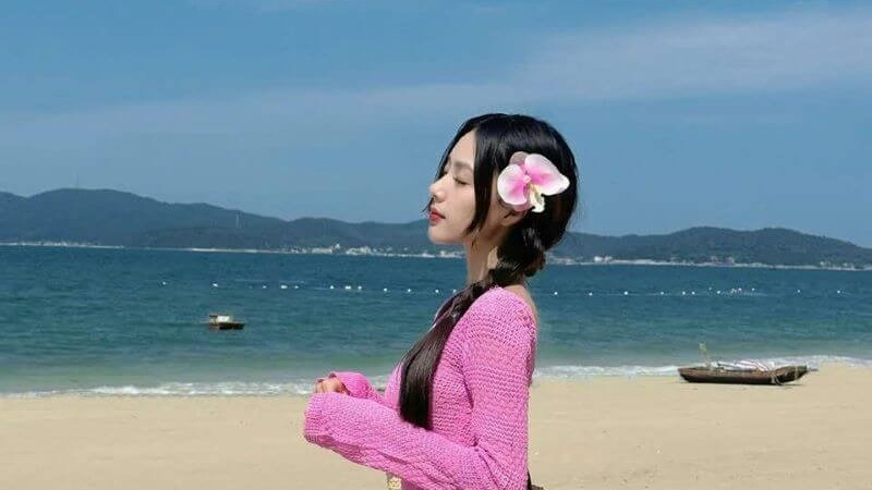 Bãi tắm Tình Yêu là một trong những bãi biển đẹp và dài nhất trên đảo Cô Tô, Quảng Ninh