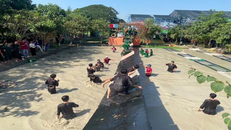 Các trò chơi tại Công viên nước Rio sẽ rất thú vị nếu bạn đi theo nhóm đông người