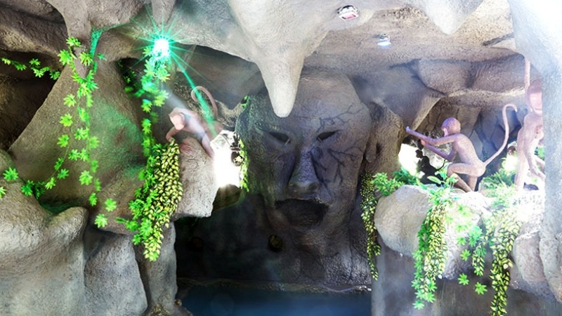 Động Long Tiên là một điểm tham quan đặc sắc nằm trong khu vực Công viên nước của Công viên Suối khoáng nóng Núi Thần Tài