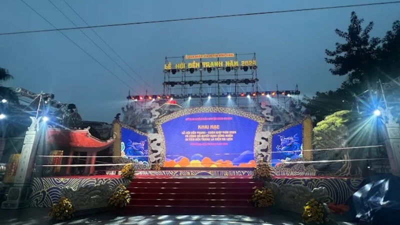 H&agrave;ng năm, đền Quan Lớn Đệ Ngũ Tuần Tranh tổ chức nhiều lễ hội thu h&uacute;t đ&ocirc;ng đảo du kh&aacute;ch