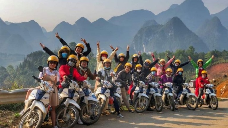 Bạn cần kiểm tra kỹ phương tiện di chuyển trước khi đi phượt đ&egrave;o M&atilde; P&iacute; L&egrave;ng