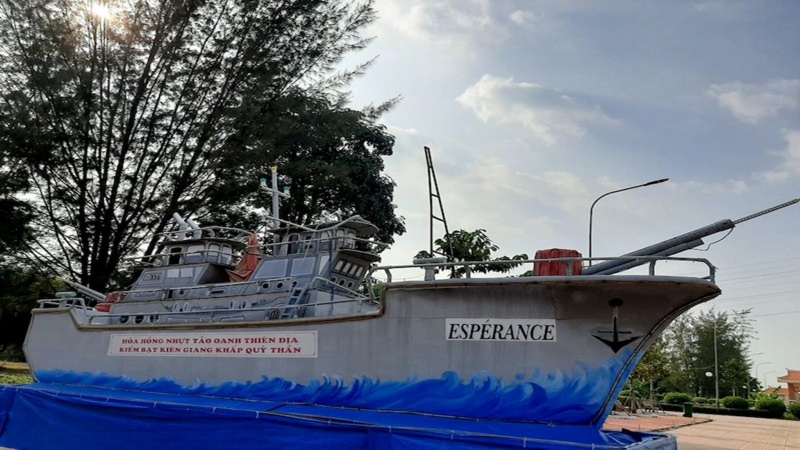 Mô hình tàu L’Espérance tái hiện lại chiến công oanh liệt của anh hùng Nguyễn Trung Trực vào ngày 10/12/1861