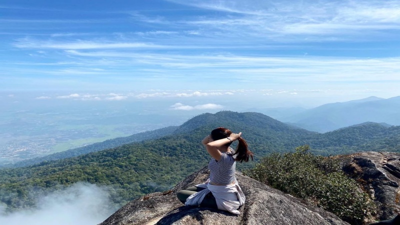 Cần lưu ý lựa chọn trang phục leo núi phù hợp 