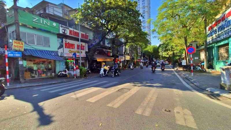 Khu vực phố Núi Trúc được xem là một trong những phần của khu phố cổ mở rộng, với lịch sử hình thành từ khoảng thế kỷ 19