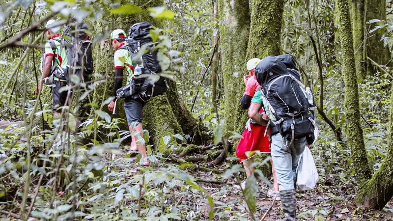 Tuyến chinh phục đỉnh Bidoup (2.287m) thường kéo dài 2 ngày 1 đêm