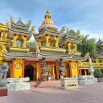 Chùa Thái Sơn nằm trên núi Cậu là một điểm du lịch tâm linh nổi tiếng tại Bình Dương