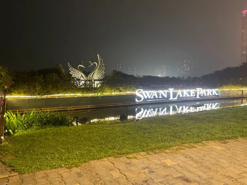 Công viên Hồ Thiên Nga Ecopark