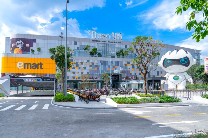 Thiso Mall Sala l&agrave; trung t&acirc;m thương mại phục vụ đầy đủ nhu cầu mua sắm, giải tr&iacute; v&agrave; ẩm thực của du kh&aacute;ch