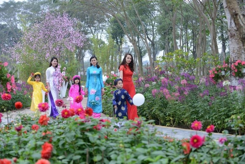 Thời gian đẹp nhất ghé thăm Công viên Mùa Xuân Ecopark là từ tháng 1 đến tháng 3