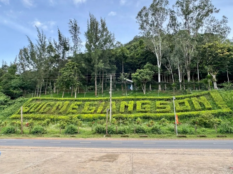 Đồi Đức Mẹ Giang Sơn