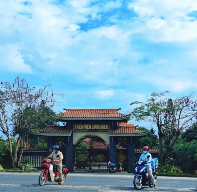 Thiền viện Linh Chiếu tọa lạc ngay s&aacute;t b&ecirc;n Thiền viện Thường Chiếu