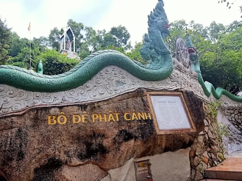 Thiền viện Vi&ecirc;n Kh&ocirc;ng