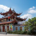 Chùa Pháp Vân Hà Nội là ngôi chùa cổ kính và linh thiêng bậc nhất thủ đô, nổi bật với không gian thanh tịnh