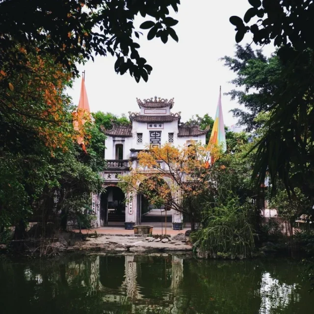 Chùa Vạn Phúc Hà Đông - Ngôi cổ tự bình yên giữa lòng làng lụa 3 Chùa Vạn Phúc là biểu tượng của chốn thanh tịnh và linh thiêng
