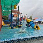 Công viên nước Hoàng Giang là địa điểm vui chơi giải trí dưới thu hút nhiều du khách địa phương và các khu vực lân cận