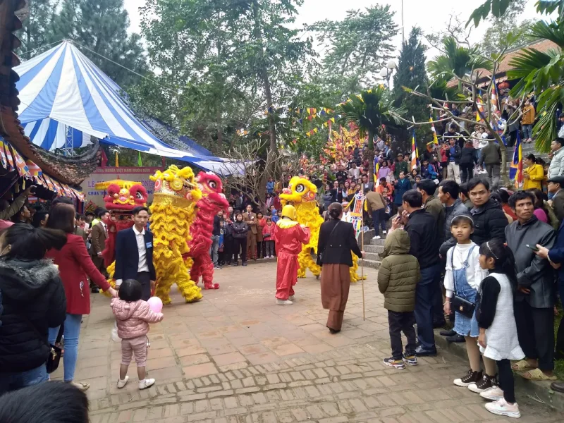 Lễ hội chùa Trăm Gian là một trong những lễ hội xuân lớn và đặc sắc nhất của huyện Chương Mỹ, Hà Nội