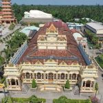 Chùa Vĩnh Tràng được xem là một trong những ngôi chùa cổ lớn nhất và là biểu tượng du lịch tâm linh của vùng Tây Nam Bộ